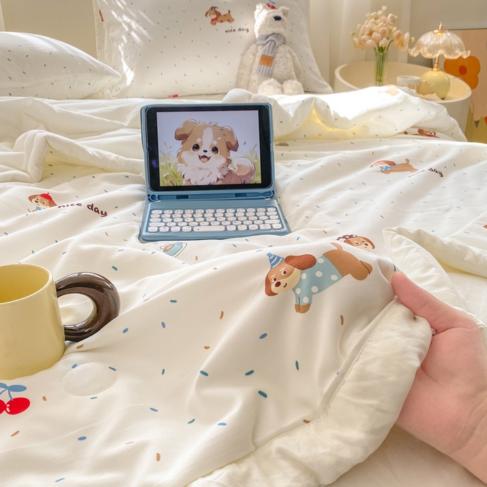 91家纺网 家纺一手货源 找家纺 憨豆家纺 2026新款云朵棉被水洗棉印花新疆棉花夏被夏凉被空调被子直播被芯（常年有货） 腊肠小狗