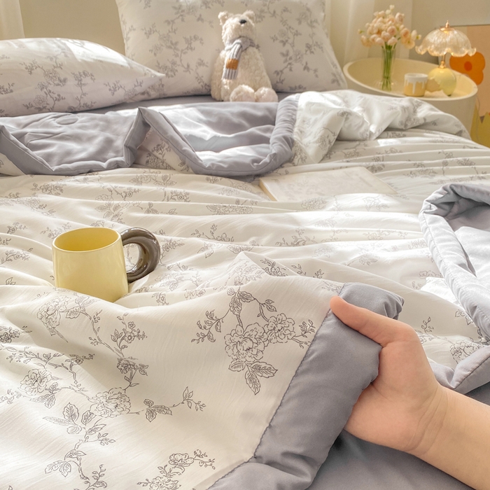 91家纺网 家纺一手货源 找家纺 憨豆家纺 2026新款云朵棉被水洗棉印花新疆棉花夏被夏凉被空调被子直播被芯（常年有货） 花开漫漫