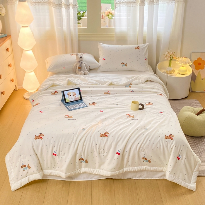 91家纺网 家纺一手货源 找家纺 憨豆家纺 2026新款云朵棉被水洗棉印花新疆棉花夏被夏凉被空调被子直播被芯（常年有货） 腊肠小狗