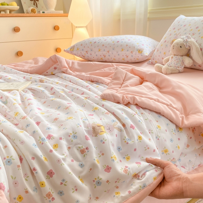 91家纺网 家纺一手货源 找家纺 憨豆家纺 2026新款云朵棉被水洗棉印花新疆棉花夏被夏凉被空调被子直播被芯（常年有货） 十里蔷薇