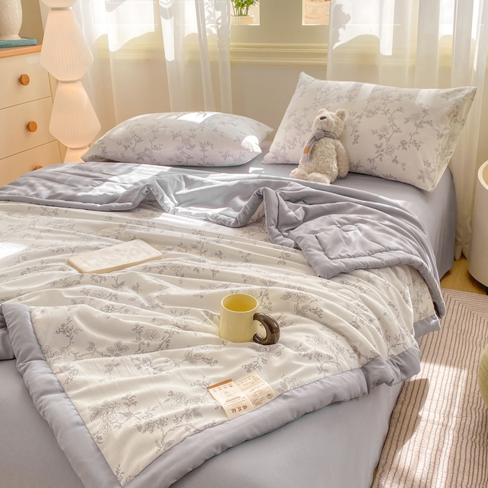 91家纺网 家纺一手货源 找家纺 憨豆家纺 2026新款云朵棉被水洗棉印花新疆棉花夏被夏凉被空调被子直播被芯（常年有货） 花开漫漫