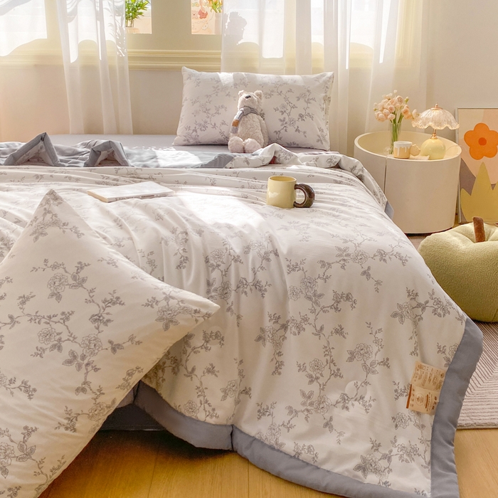 91家纺网 家纺一手货源 找家纺 憨豆家纺 2026新款云朵棉被水洗棉印花新疆棉花夏被夏凉被空调被子直播被芯（常年有货） 花开漫漫