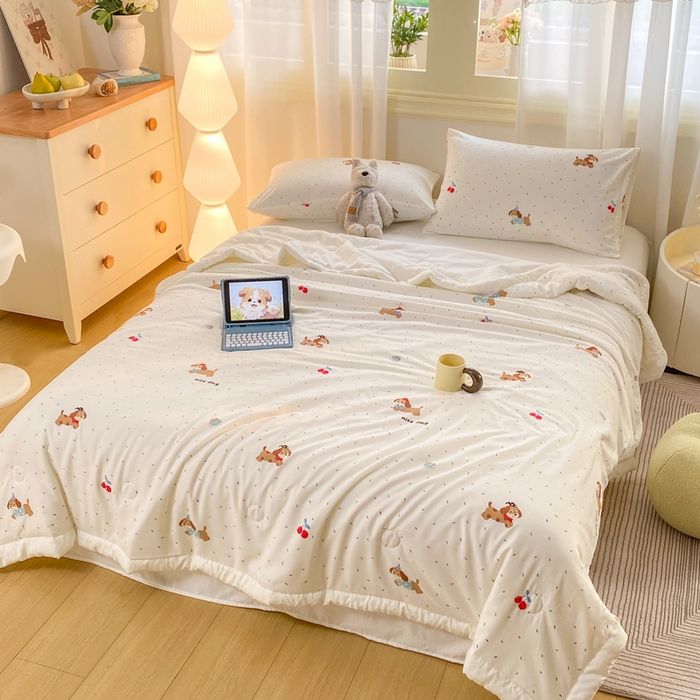 91家纺网 家纺一手货源 找家纺 憨豆家纺 2026新款云朵棉被水洗棉印花新疆棉花夏被夏凉被空调被子直播被芯（常年有货） 腊肠小狗