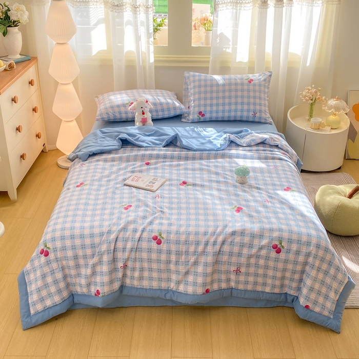 91家纺网 家纺一手货源 找家纺 憨豆家纺 2026新款云朵棉被水洗棉印花新疆棉花夏被夏凉被空调被子直播被芯（常年有货） 樱桃格