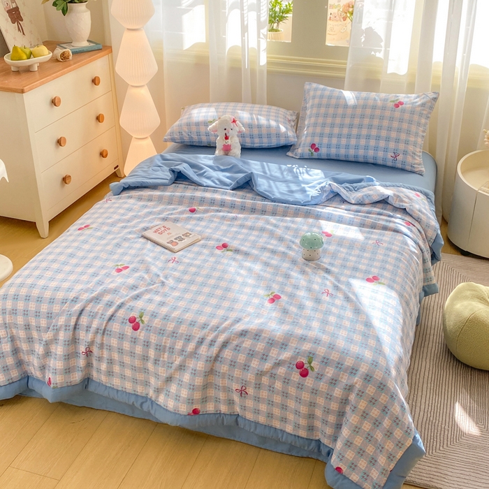 91家纺网 家纺一手货源 找家纺 憨豆家纺 2026新款云朵棉被水洗棉印花新疆棉花夏被夏凉被空调被子直播被芯（常年有货） 樱桃格