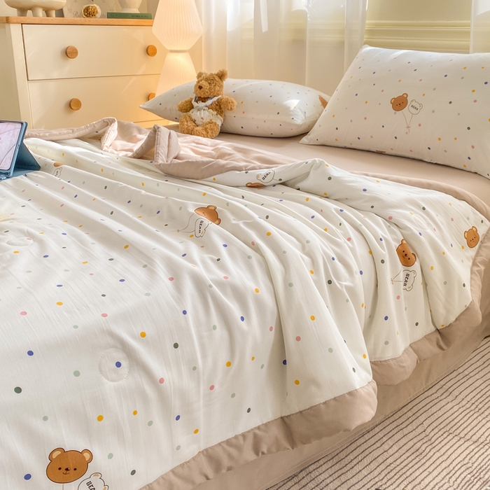 91家纺网 家纺一手货源 找家纺 憨豆家纺 2026新款云朵棉被水洗棉印花新疆棉花夏被夏凉被空调被子直播被芯（常年有货） 波点小熊