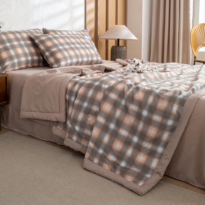 91家纺网 家纺一手货源 找家纺 憨豆家纺 2026新款无印风水洗棉新疆棉花夏被格子夏凉被空调被子直播被芯 咖中格