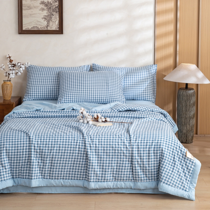 91家纺网 家纺一手货源 找家纺 憨豆家纺 2026新款无印风水洗棉新疆棉花夏被格子夏凉被空调被子直播被芯 小蓝格