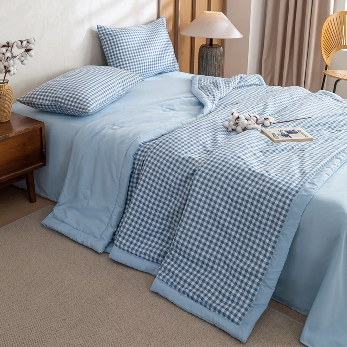 91家纺网 家纺一手货源 找家纺 憨豆家纺 2026新款无印风水洗棉新疆棉花夏被格子夏凉被空调被子直播被芯 小蓝格