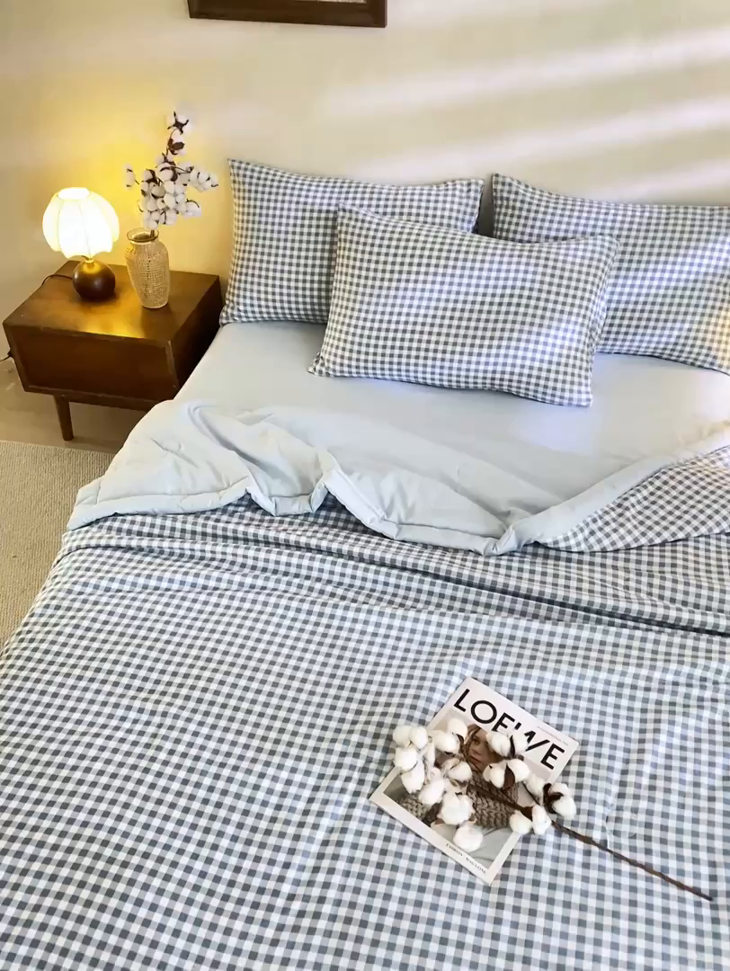 91家纺网 家纺一手货源 找家纺 憨豆家纺 2026新款无印风水洗棉新疆棉花夏被格子夏凉被空调被子直播被芯 小蓝格