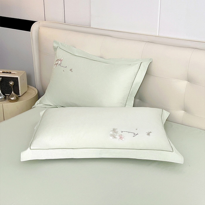 91家纺网 家纺一手货源 找家纺 帛美家纺 2026新款全棉纯棉轻奢绣花四件套 梦娜-嫩芽绿