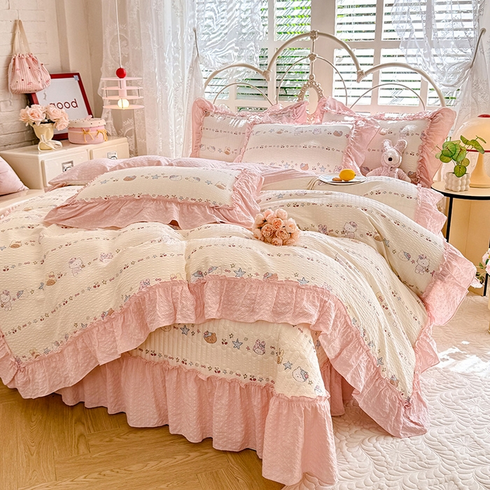 91家纺网 家纺一手货源 找家纺 韩约家纺 2026新款法式大花边泡芙棉床盖款被套四件套 甜心kitty