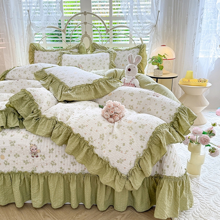 91家纺网 家纺一手货源 找家纺 韩约家纺 2026新款法式大花边泡芙棉床盖款被套四件套 摩卡人生