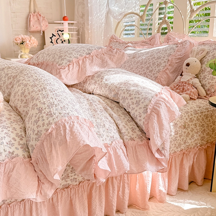 91家纺网 家纺一手货源 找家纺 韩约家纺 2026新款法式大花边泡芙棉床盖款被套四件套 花涧