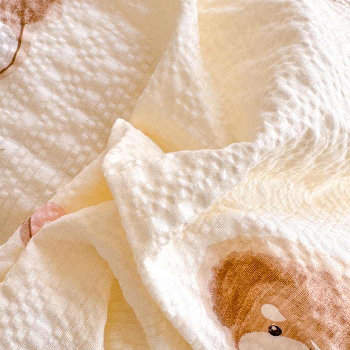 91家纺网 家纺一手货源 找家纺 韩约家纺 2026新款法式大花边泡芙棉床盖款被套四件套 呆萌熊宝