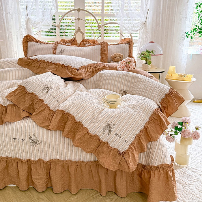 91家纺网 家纺一手货源 找家纺 韩约家纺 2026新款法式大花边泡芙棉床盖款被套四件套 蝴蝶结