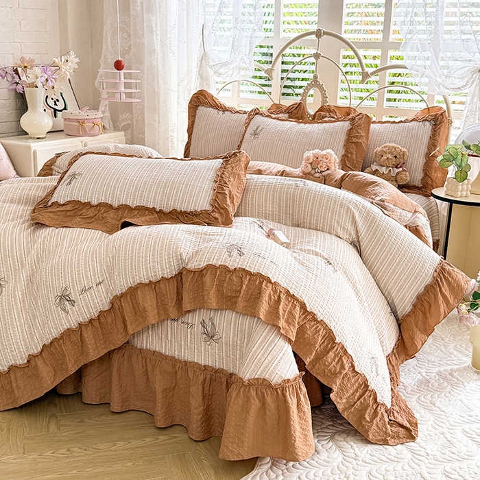 91家纺网 家纺一手货源 找家纺 韩约家纺 2026新款法式大花边泡芙棉床盖款被套四件套 蝴蝶结