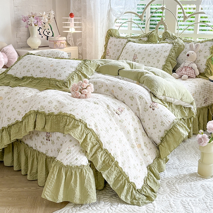 91家纺网 家纺一手货源 找家纺 韩约家纺 2026新款法式大花边泡芙棉床盖款被套四件套 摩卡人生