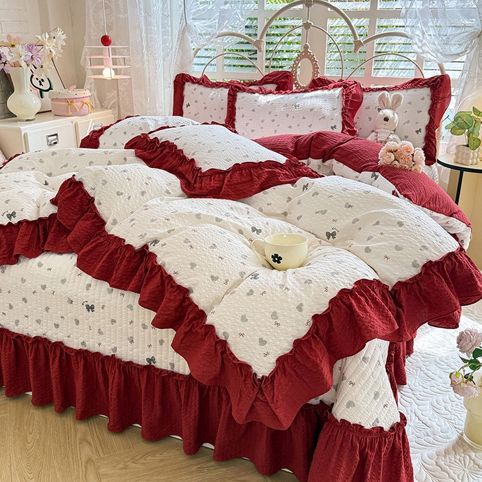 91家纺网 家纺一手货源 找家纺 韩约家纺 2026新款法式大花边泡芙棉床盖款被套四件套 爱心蝴蝶结