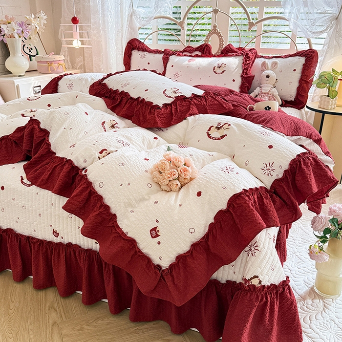 91家纺网 家纺一手货源 找家纺 韩约家纺 2026新款法式大花边泡芙棉床盖款被套四件套 马上鸿运