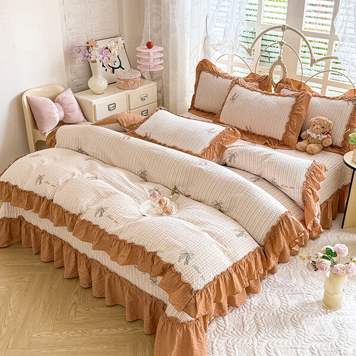 91家纺网 家纺一手货源 找家纺 韩约家纺 2026新款法式大花边泡芙棉床盖款被套四件套 蝴蝶结