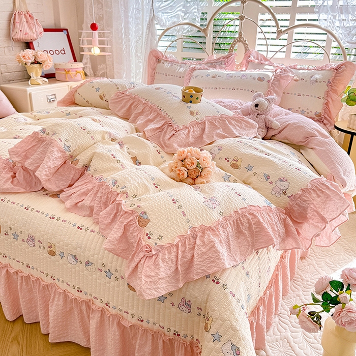 91家纺网 家纺一手货源 找家纺 韩约家纺 2026新款法式大花边泡芙棉床盖款被套四件套 甜心kitty