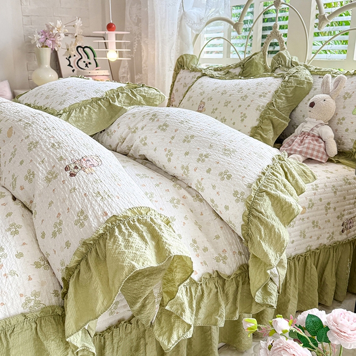 91家纺网 家纺一手货源 找家纺 韩约家纺 2026新款法式大花边泡芙棉床盖款被套四件套 摩卡人生