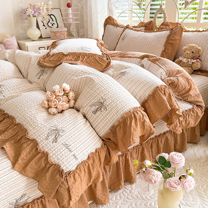 91家纺网 家纺一手货源 找家纺 韩约家纺 2026新款法式大花边泡芙棉床盖款被套四件套 蝴蝶结