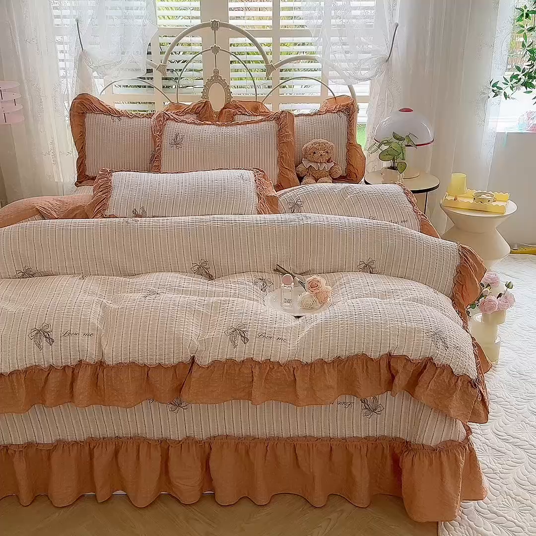 91家纺网 家纺一手货源 找家纺 韩约家纺 2026新款法式大花边泡芙棉床盖款被套四件套 蝴蝶结