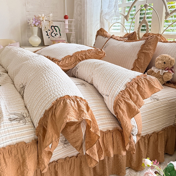 91家纺网 家纺一手货源 找家纺 韩约家纺 2026新款法式大花边泡芙棉床盖款被套四件套 蝴蝶结