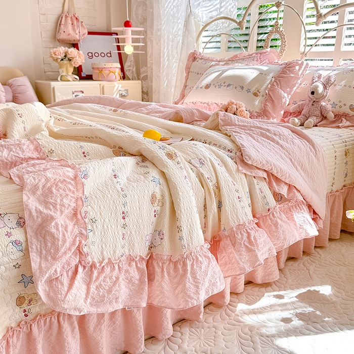 91家纺网 家纺一手货源 找家纺 韩约家纺 2026新款法式大花边泡芙棉床盖款夏被夏凉被空调被四件套 甜心kitty