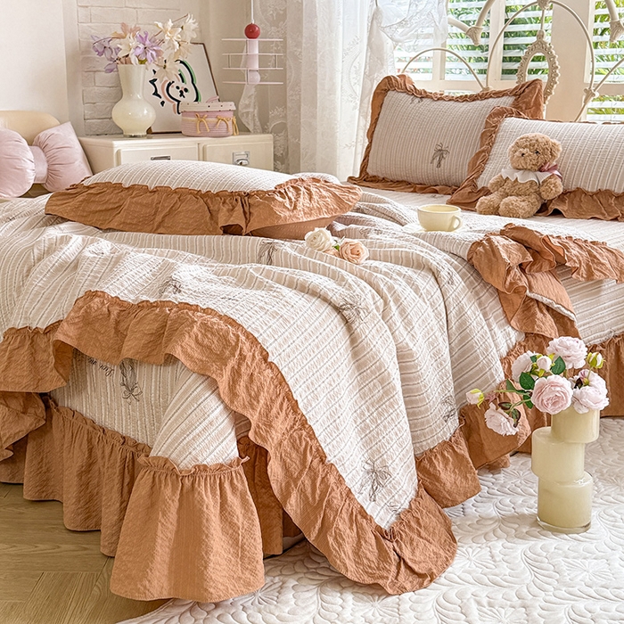 91家纺网 家纺一手货源 找家纺 韩约家纺 2026新款法式大花边泡芙棉床盖款夏被夏凉被空调被四件套 蝴蝶结