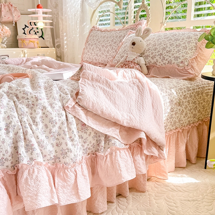 91家纺网 家纺一手货源 找家纺 韩约家纺 2026新款法式大花边泡芙棉床盖款夏被夏凉被空调被四件套 花涧