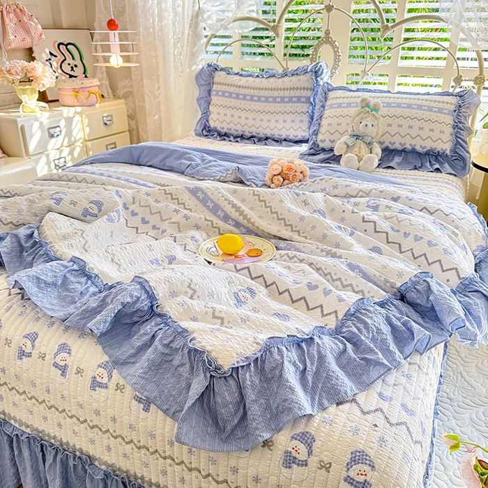91家纺网 家纺一手货源 找家纺 韩约家纺 2026新款法式大花边泡芙棉床盖款夏被夏凉被空调被四件套 蓝星人