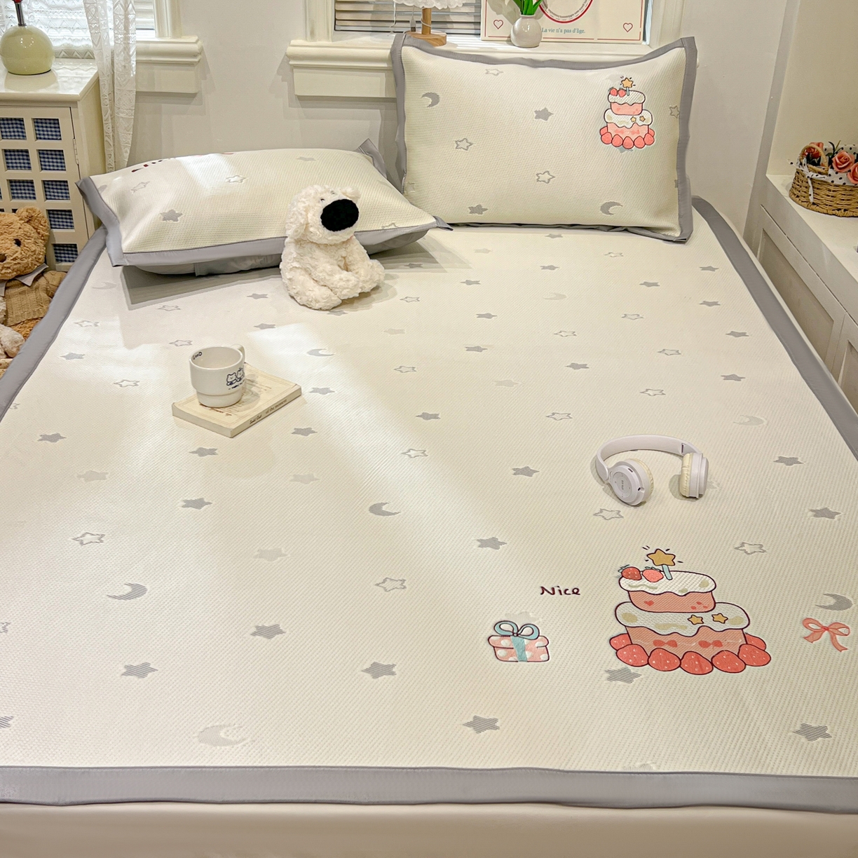 91家纺网 家纺一手货源 找家纺 川悦生活 2026新款凉感提花绣花豆豆席 奶油草莓