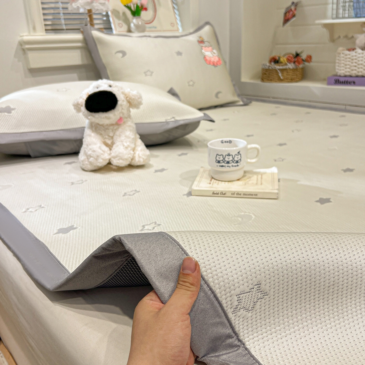 91家纺网 家纺一手货源 找家纺 川悦生活 2026新款凉感提花绣花豆豆席 奶油草莓