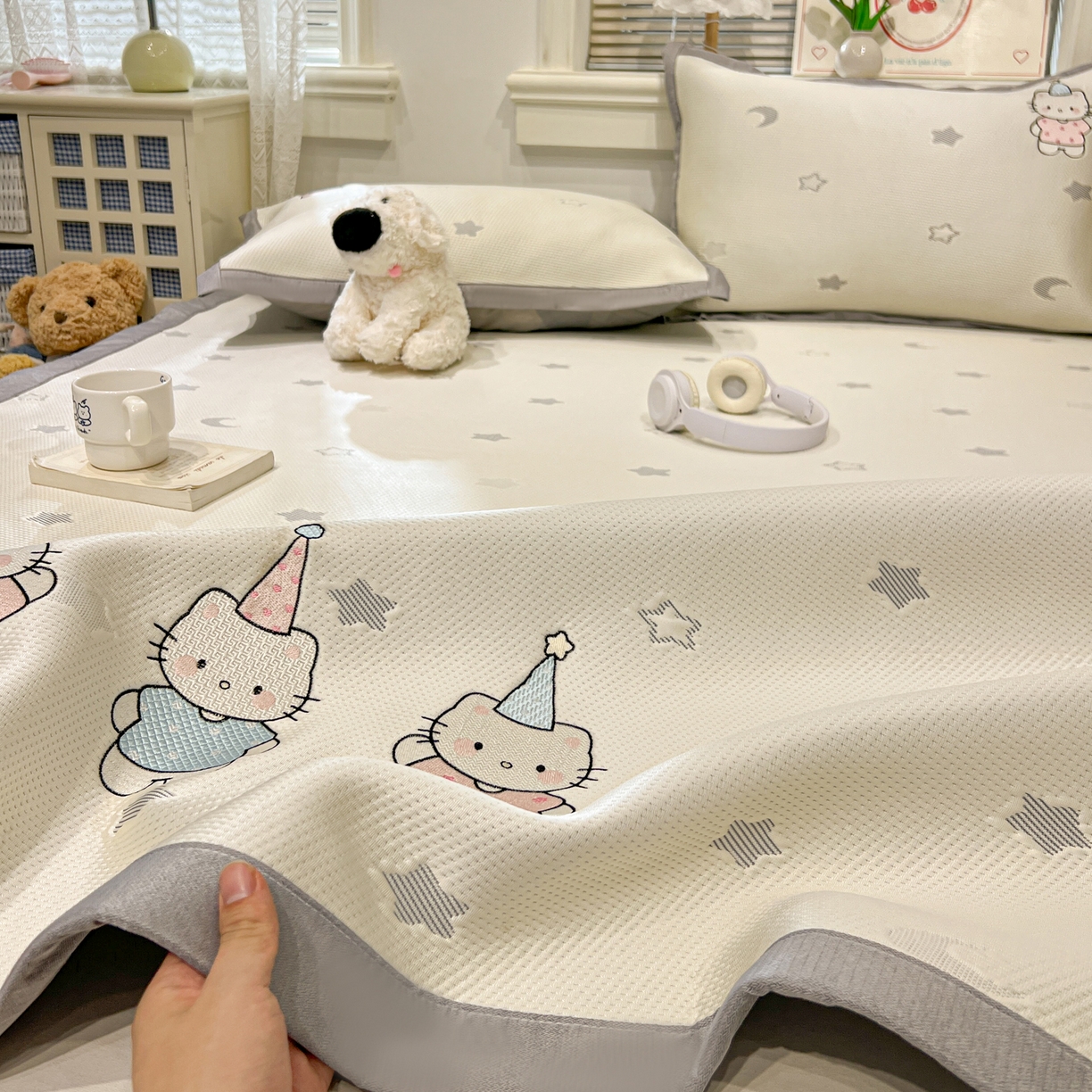 91家纺网 家纺一手货源 找家纺 川悦生活 2026新款凉感提花绣花豆豆席 幸福喵喵