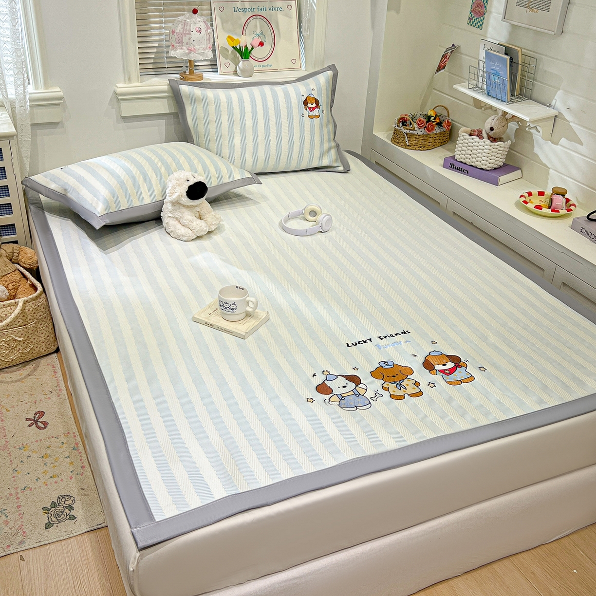 91家纺网 家纺一手货源 找家纺 川悦生活 2026新款凉感提花绣花豆豆席 快乐仔仔