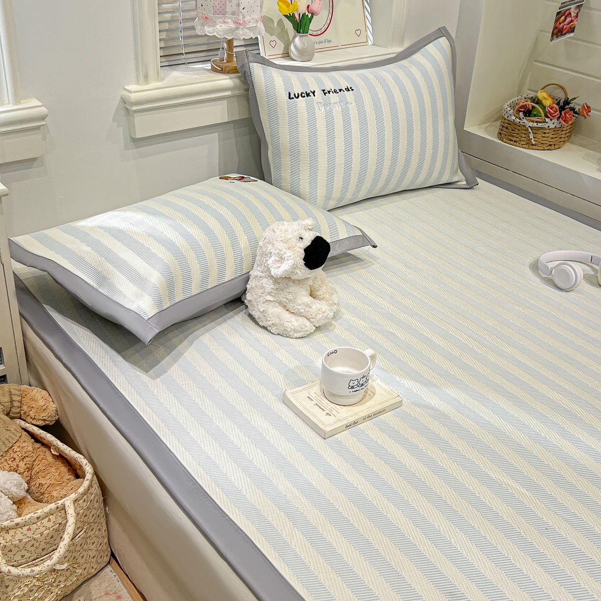 91家纺网 家纺一手货源 找家纺 川悦生活 2026新款凉感提花绣花豆豆席 快乐仔仔