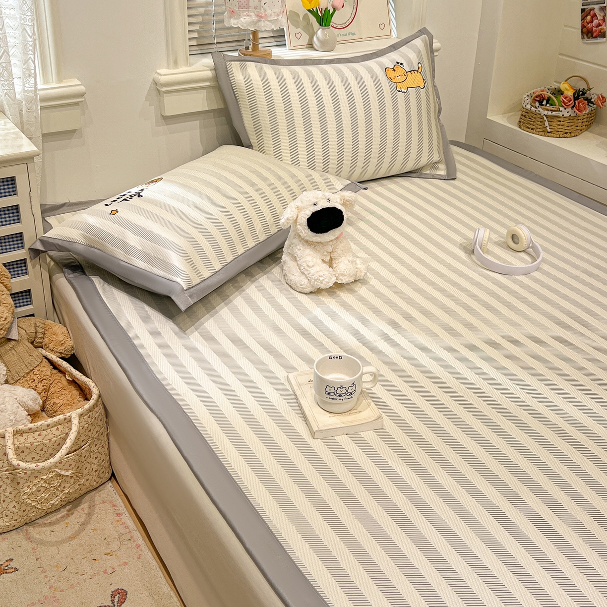 91家纺网 家纺一手货源 找家纺 川悦生活 2026新款凉感提花绣花豆豆席 吉祥奶虎