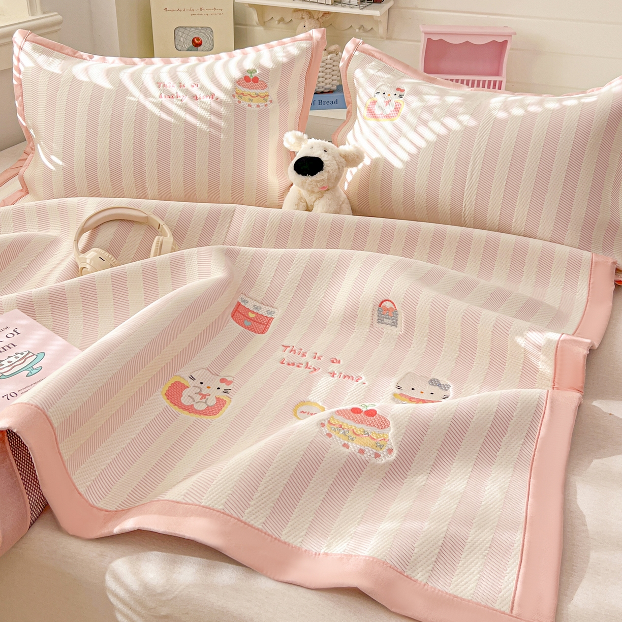 91家纺网 家纺一手货源 找家纺 川悦生活 2026新款凉感提花绣花豆豆席 奶油甜心