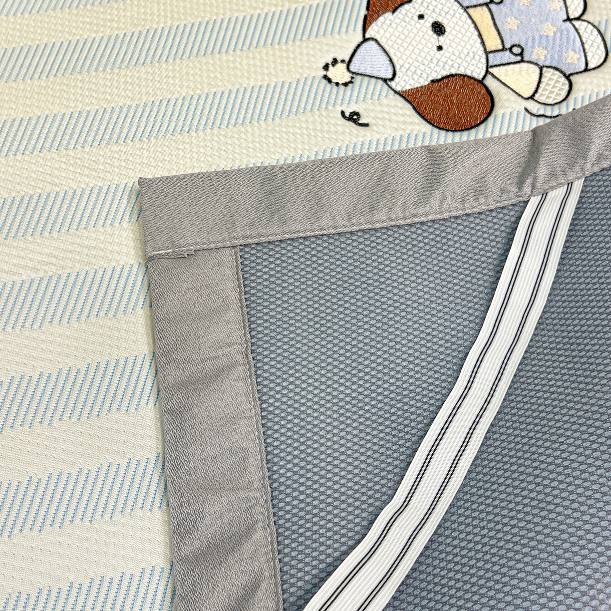 91家纺网 家纺一手货源 找家纺 川悦生活 2026新款凉感提花绣花豆豆席 快乐仔仔