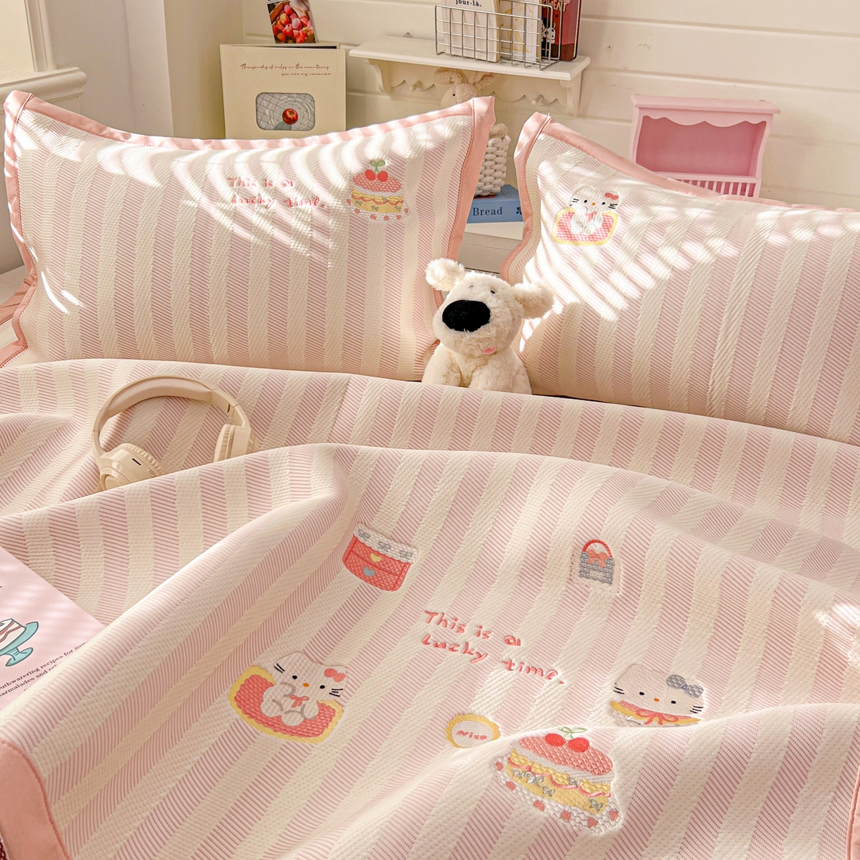 91家纺网 家纺一手货源 找家纺 川悦生活 2026新款凉感提花绣花豆豆席 奶油甜心