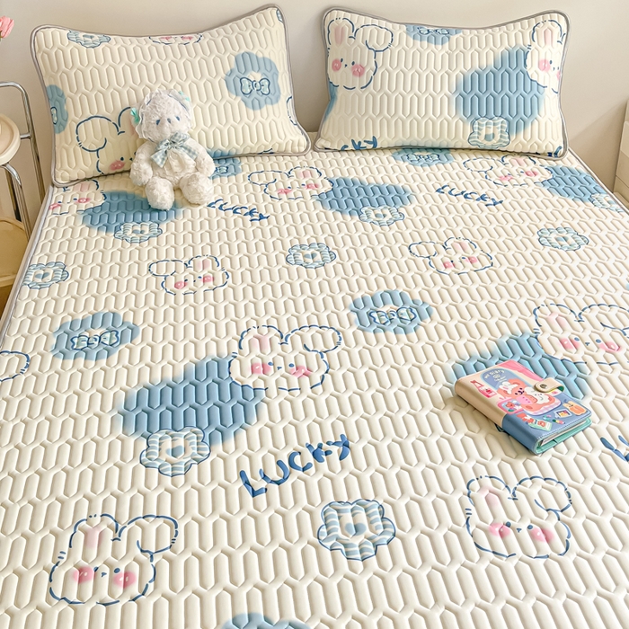 91家纺网 家纺一手货源 找家纺 沐慕 2026新款小清新凉感丝乳胶凉席三件套 爱心小兔