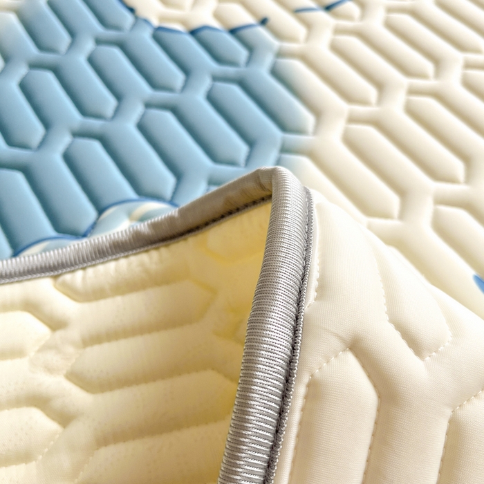 91家纺网 家纺一手货源 找家纺 沐慕 2026新款小清新凉感丝乳胶凉席三件套 爱心小兔