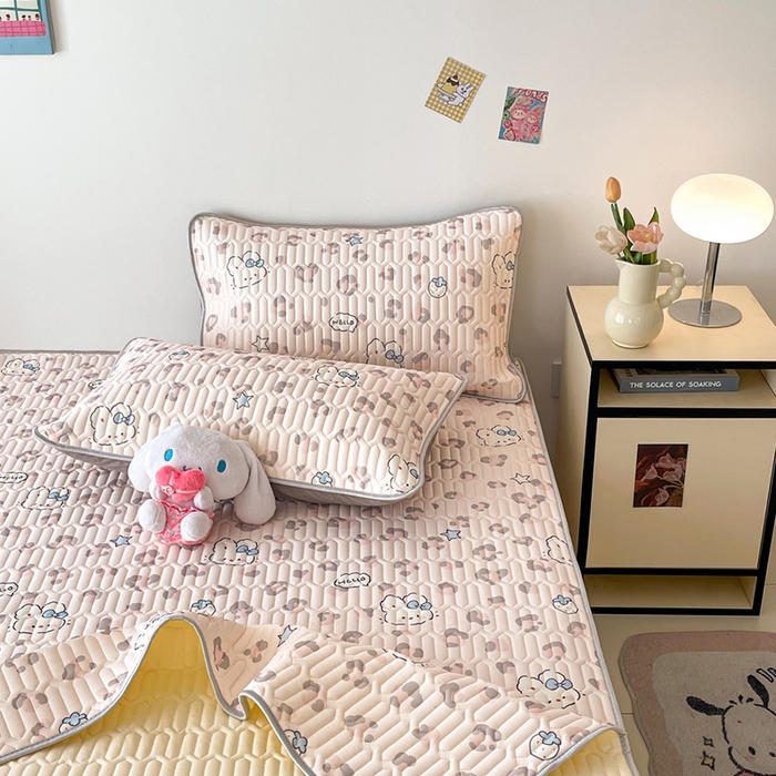 91家纺网 家纺一手货源 找家纺 沐慕 2026新款小清新凉感丝乳胶凉席三件套 豹纹小兔