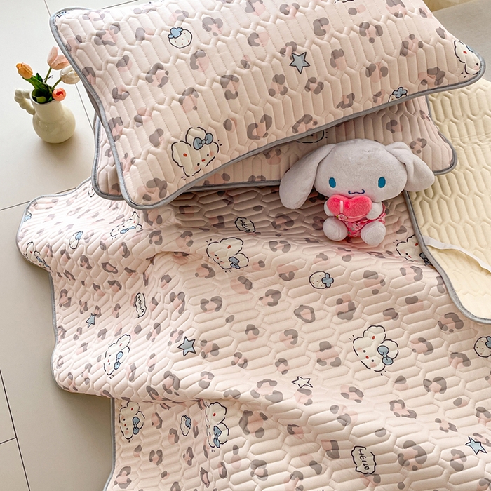 91家纺网 家纺一手货源 找家纺 沐慕 2026新款小清新凉感丝乳胶凉席三件套 豹纹小兔