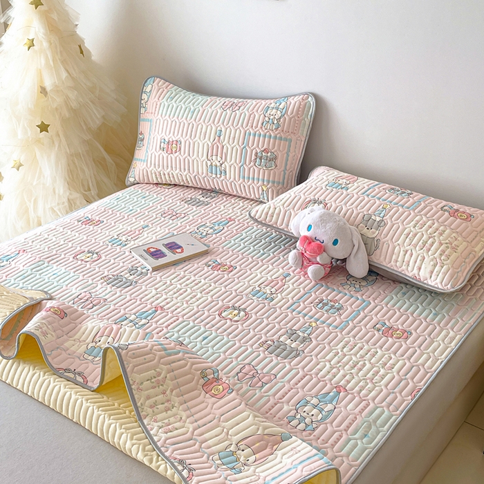 91家纺网 家纺一手货源 找家纺 沐慕 2026新款小清新凉感丝乳胶凉席三件套 粉格帽宠