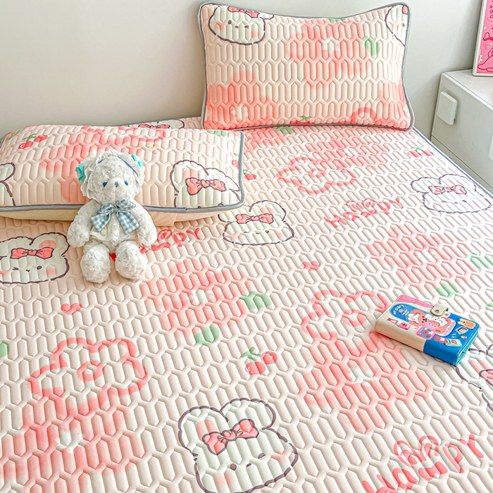 91家纺网 家纺一手货源 找家纺 沐慕 2026新款小清新凉感丝乳胶凉席三件套 花花粉兔