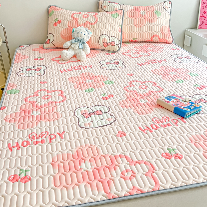 91家纺网 家纺一手货源 找家纺 沐慕 2026新款小清新凉感丝乳胶凉席三件套 花花粉兔